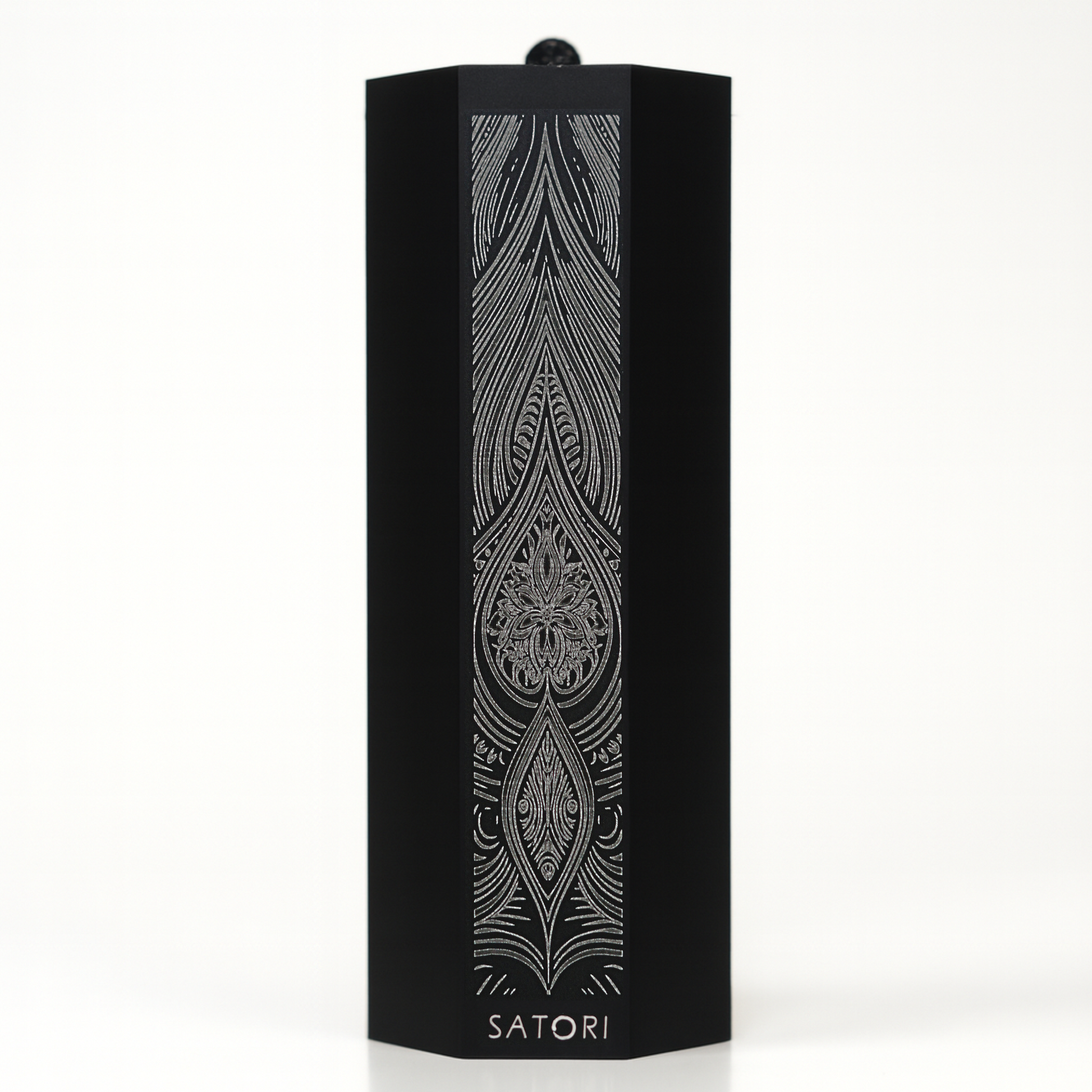 MUSICAL INSTRUMENTS | MUSIC THERAPY: SATORI ALUMINUM 8-NOTE WIND CHIME